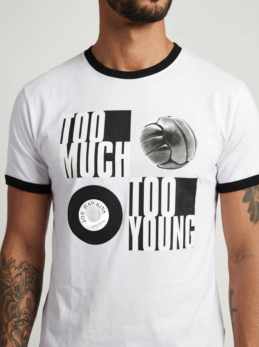 Camiseta Too Much Too Young